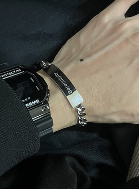 潮牌手饰学生冷淡风笑脸字母方牌