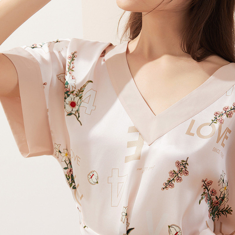 金三塔2020春夏新品印花v领睡裙 金三塔内衣睡裙