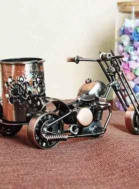 铁艺复古做旧三轮摩托车笔筒模型家居书房办公室装饰品摆件送孩子