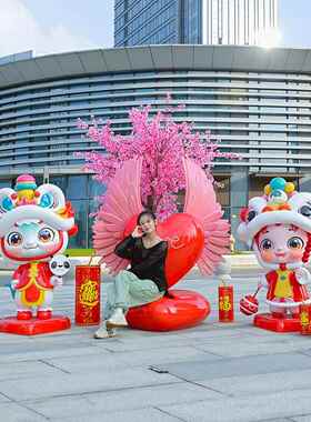 2025新年玻璃钢元旦春节卡通生肖蛇年模型雕塑商场公园景区大摆件