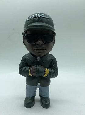 直销新款2025传奇人物树脂装饰品创意说唱歌手艺术摆件花园家居树