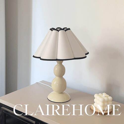 百褶台灯卧室照明少女北欧床头灯创意床头灯插电式法式风复古台灯 - 图0