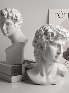 直销新款北欧轻奢大卫雕塑摆件家居客厅玄关艺术样板房酒店软装饰