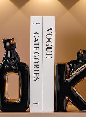 2025年新款客厅摆件旺宅摆件现代简约OK书挡轻奢高档客厅酒柜电视