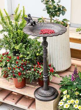 跨境新品欧式铸铁做旧落地天使喂鸟器摆件别墅花园庭院铁园艺装饰
