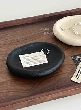 北欧风椭圆形陶瓷收纳盘玄关钥匙置物盘子桌面首饰展示托盘摆件