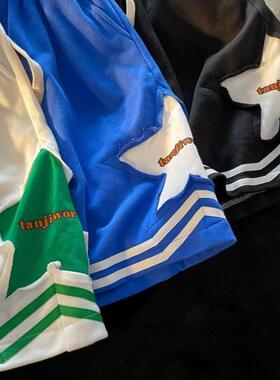 Printed sports shorts for men loose fitting印花运动短裤宽松