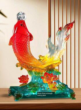 金鱼花罐年年在荷花里