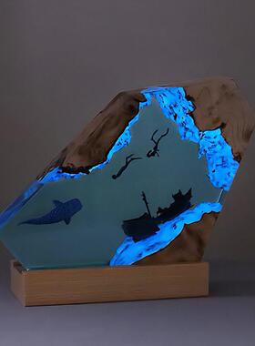 家居饰品卧室办公室桌面沉船鲨鲸海洋艺术摆件礼物实木树脂小夜灯