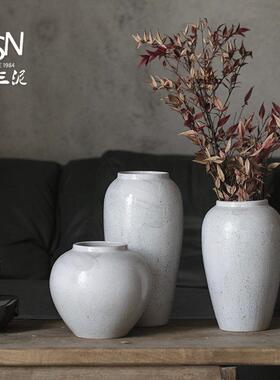 御三泥北欧现代养鲜花简约手工插花新款客厅装饰摆件粗陶罐干 干