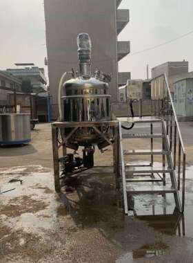 不锈钢电加热搅拌罐316制药级防爆抽真空不锈钢反应釜智能可加热