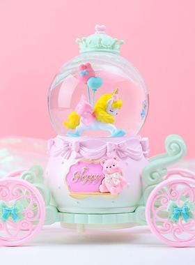 新款摇摇旋转木马水晶球八音盒创意桌面装饰品发光玻璃水球摆件