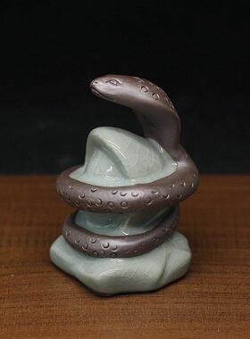 瓷器哥窑陶瓷十二生肖蛇鸡牛茶宠巳酉丑三合贵人摆件办公室工艺品