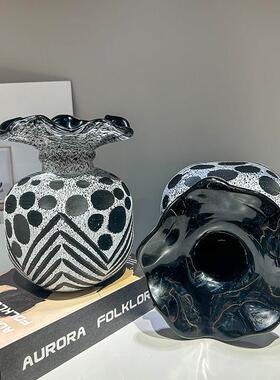 黑色波点花瓶玻璃摆件琉璃中古高级感复古插花器高端创意小众艺术