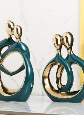 现代简约情侣摆件创意温馨家居家里客厅工艺品卧室房间布置装饰