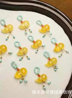 天然俄料蜜蜡小葫芦文玩滴溜形状饱满圆润搭配原矿绿松石手工制作