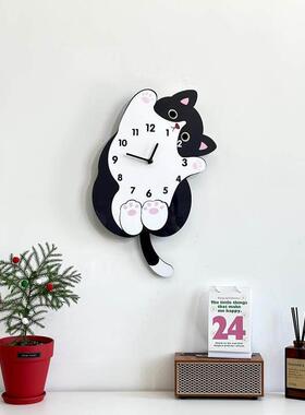 可爱猫咪创意时钟挂墙创意钟表挂钟客厅2025新款家用网红静音挂表