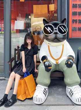 高档塑定制玻璃钢卡型通人物雕像树雕脂模型户外大门吉口祥物法斗