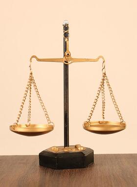 欧式复古怀旧老式手工铁艺天平工艺秤玄关橱窗装饰品创意桌面摆件