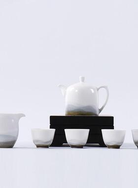 新中式陶瓷茶具金钟壶套组创意水墨山水礼品设计师景德镇制装饰品