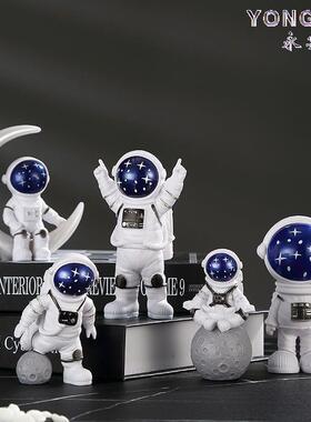 创意太空人车载小摆件桌面太空人客厅电视柜儿童房家居装饰摆设品