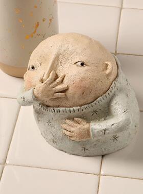 跨境新款男孩女孩捏鼻子浴室雕像树脂摆件趣味浴室装饰品摆件礼物