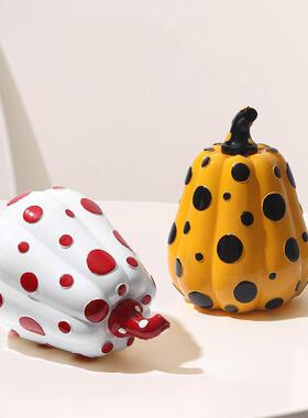创意艺术品草间弥生波点南瓜摆件小众独特样板房客厅酒柜摆件装饰