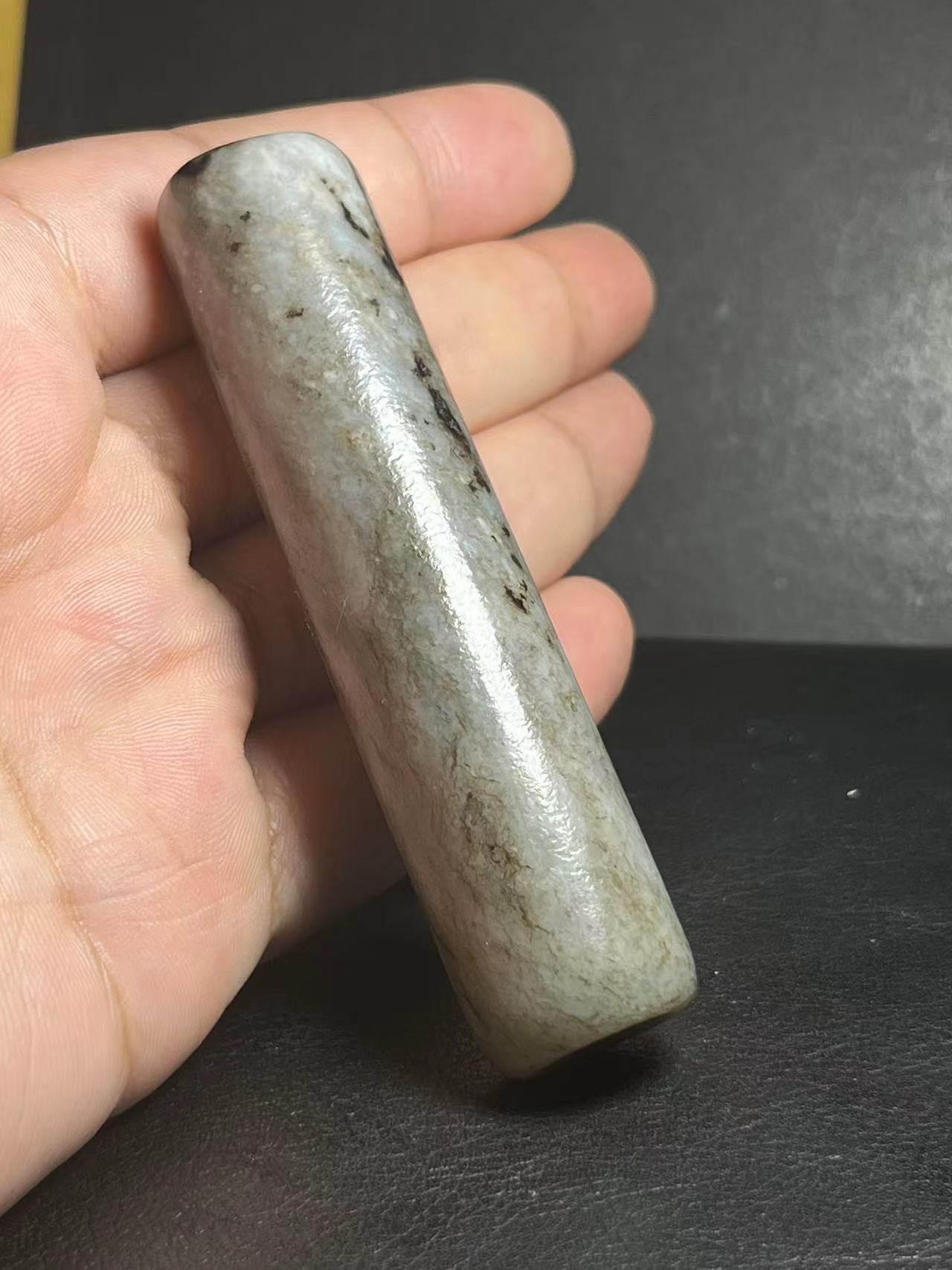 大注目】 古玉 手彫り 清代玉勒子 根付 - www.crisptechnologiesllc.com