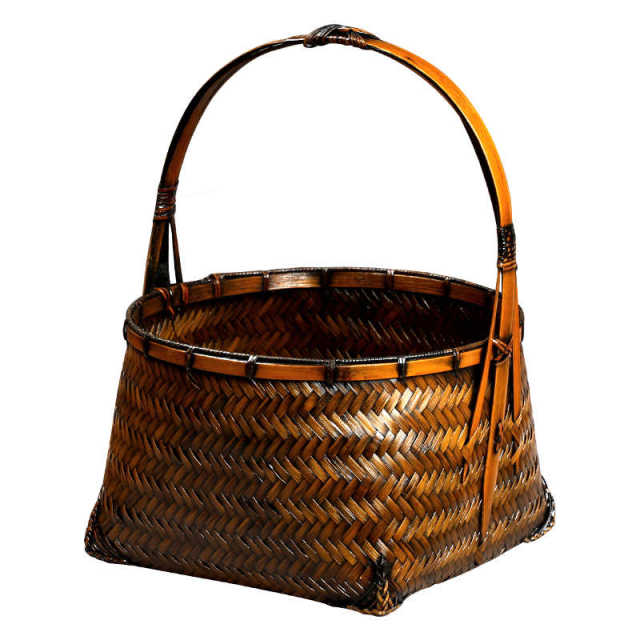 Handmade bamboo weaving handbag basket Chinese retro tea set storage basket Snack fruit basket Old bamboo basket