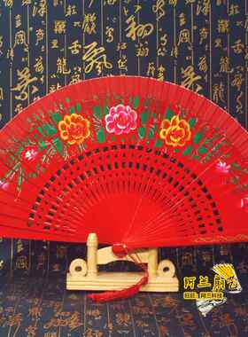纯红色舞台走秀旗袍女士折扇工艺烤漆7寸易开合木质镂空双面扇子