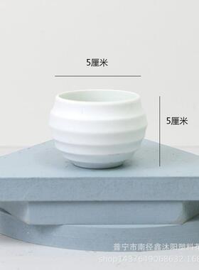 厂家供应多肉植物小花盆塑料创意迷你车载花盆DIY防摔小白盆