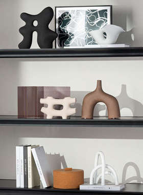 匠十三  现代简约软装墙上置物板搭配摆饰网红民宿房间客厅装饰品