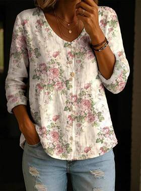 Plus Size Women's Base Blue Flower Print V-Neck Blouse