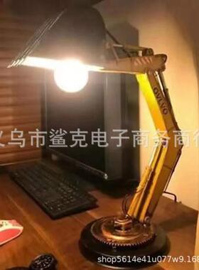 跨级新款仿真挖土机小夜灯房间客厅树脂工艺品装饰小摆件创意礼品