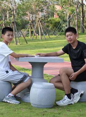 卡通蘑菇坐凳户外花园林庭院仿树桩桌椅雕塑玻璃钢仿石幼儿园摆件