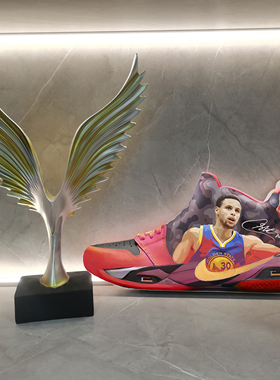 直接购买/周晁鞋模雕塑装置艺术《库里指天全球鹰》收藏送礼创意