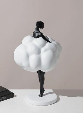 现代轻奢样板房间高端人物雕塑摆件家居售楼处书房玄关软装饰品