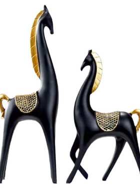 装饰品工艺品树脂家居玄关情侣电视柜室内客厅创意马酒柜摆件