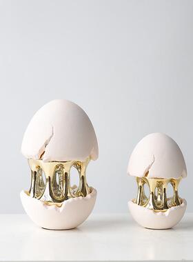 现代轻奢金属装饰品熔岩精灵蛋抽象开裂蛋壳树脂摆件售楼处展柜