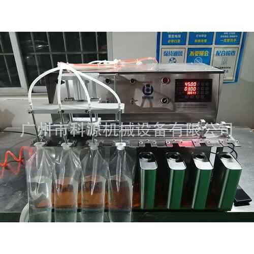 沙棘汁果汁饮料小型半自动气动灌装机吸嘴袋液体定量自动灌装设备 - 图0