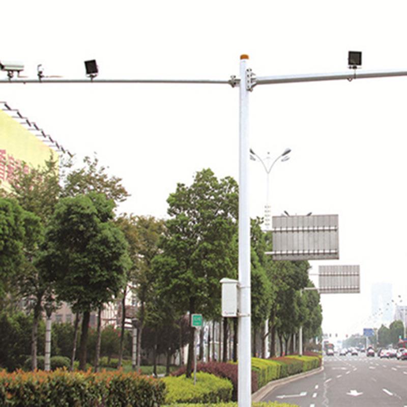 Manufacturer's double-arm traffic monitoring pole electronic monitoring pole signal pole camera hot-dip galvanized octagonal monitoring