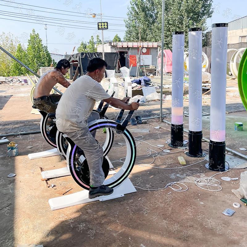 Internet celebrity spinning bicycle fountain unpowered foot-operated water spray amusement facility colorful luminous bicycle in scenic area