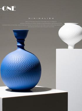 插花摆件艺术陶瓷花瓶高级现代克莱因装饰品蓝素轻奢感家居客厅烧
