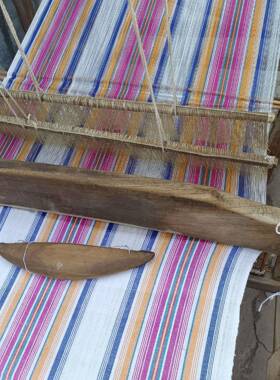 民俗老物件老织布机老粗布纺车工具复古怀旧展览摆件影视摄影道具