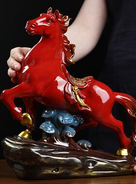 马到成功摆件陶瓷红色马工艺礼品摆饰客厅酒柜领导办公室装饰品高