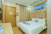 Departure Hotel (Songgang metro station shop) exquisite and large bed room
