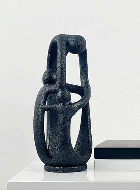 抽象拥抱人物创意雕塑现代简约样板间售楼处客厅民宿摆件