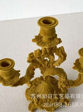 欧式复古浮雕植绒三头烛台卧室装饰客餐厅美式复古中古摆件蜡烛台