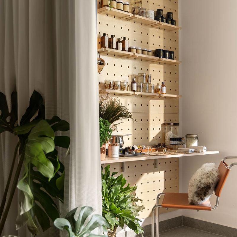 Solid wood hole board custom-made wooden European wall decoration desk storage into the entrance hall full-length mirror decorative storage rack