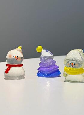 可爱小雪人桌面摆件工位办公室治愈解压汽车车载中控台迷你装饰